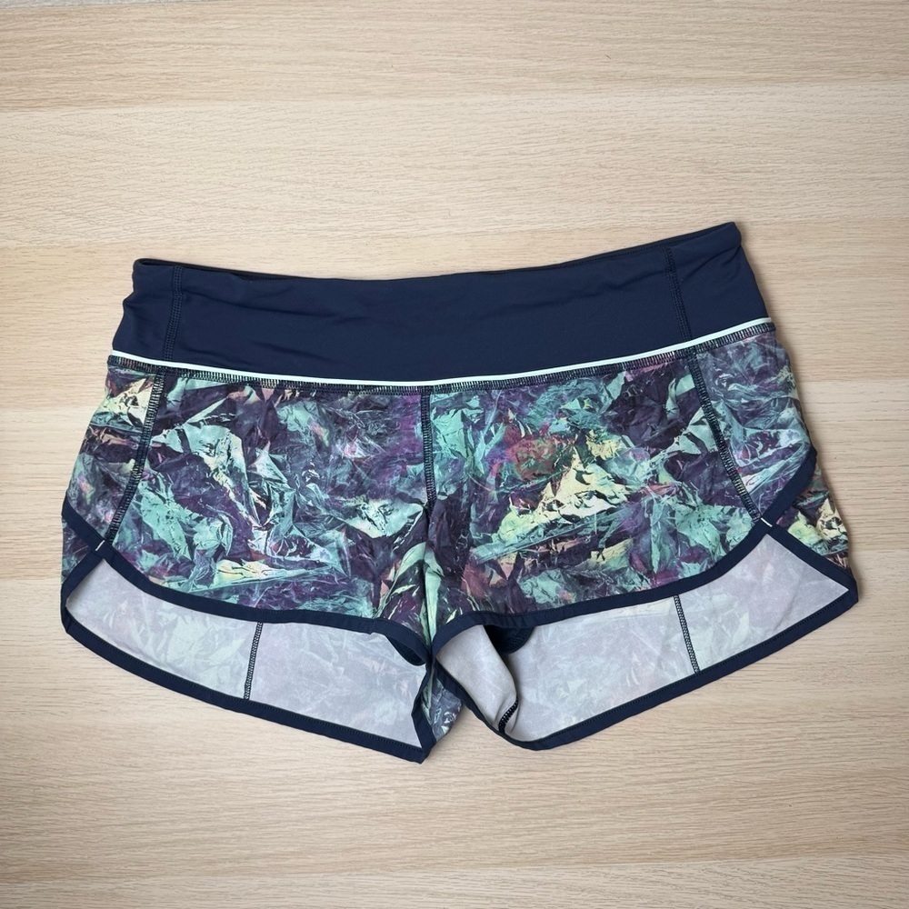 Lululemon Run Speed Shorts Iridescent Multi/ Deep Navy Size 6